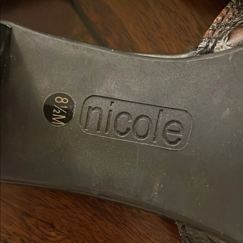 🤎Nicole Brown Mules with Metallic Embellishment - Picture 12 of 16
